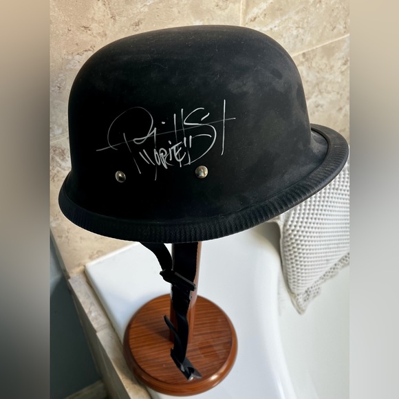 Sons of Anarchy πHOST PICKπFans signed cut and helmet from Chibbs and Opi - Picture 2 of 10